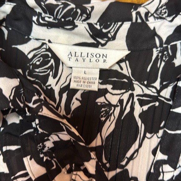 Blouse - Picture 4 of 4